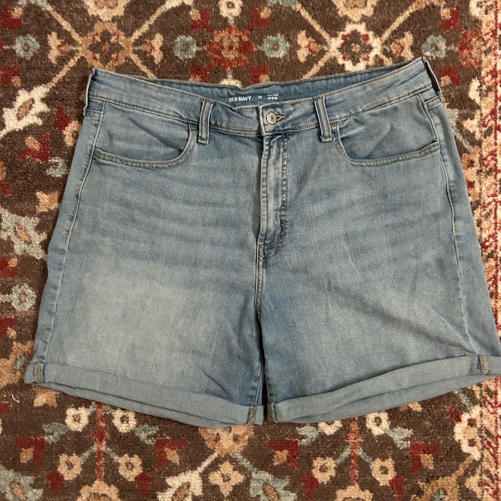 Old Navy “Wow” High-Rise Denim Shorts (Size 16)